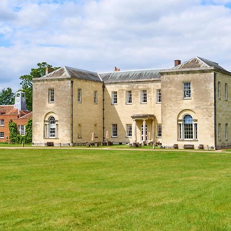 Hitchin Priory Hotel Exterior foto